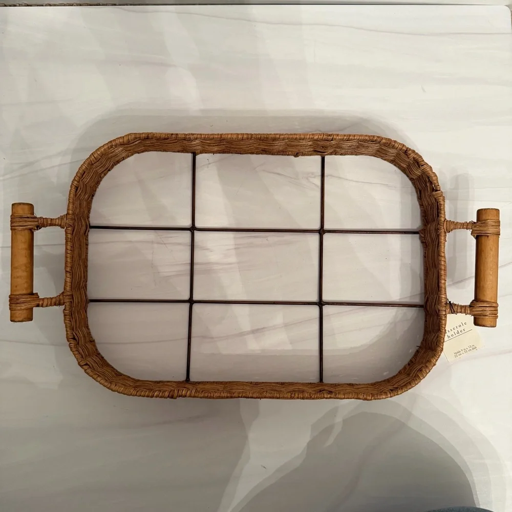 Pier 1 Wicker Rattan 9 x 13 Casserole Holder with Wood Handles - NWT!